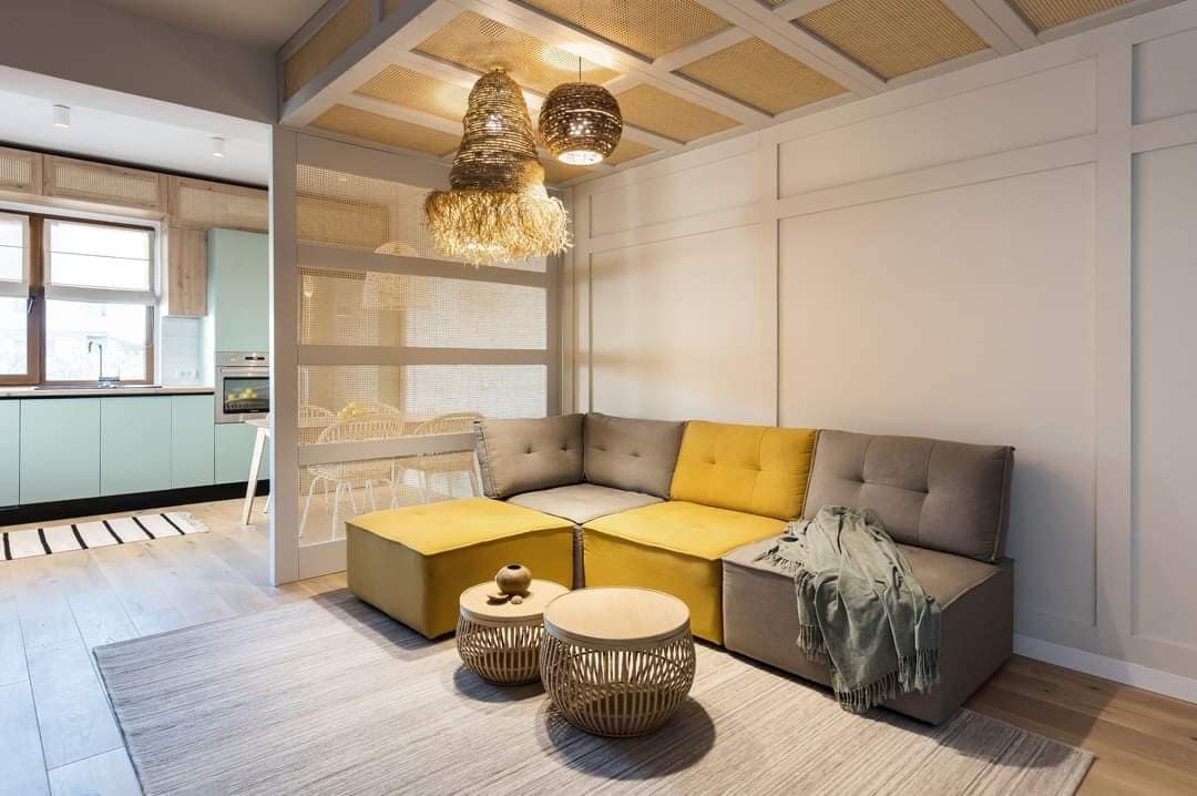 Living și bucătărie — Apartament cu note naturale