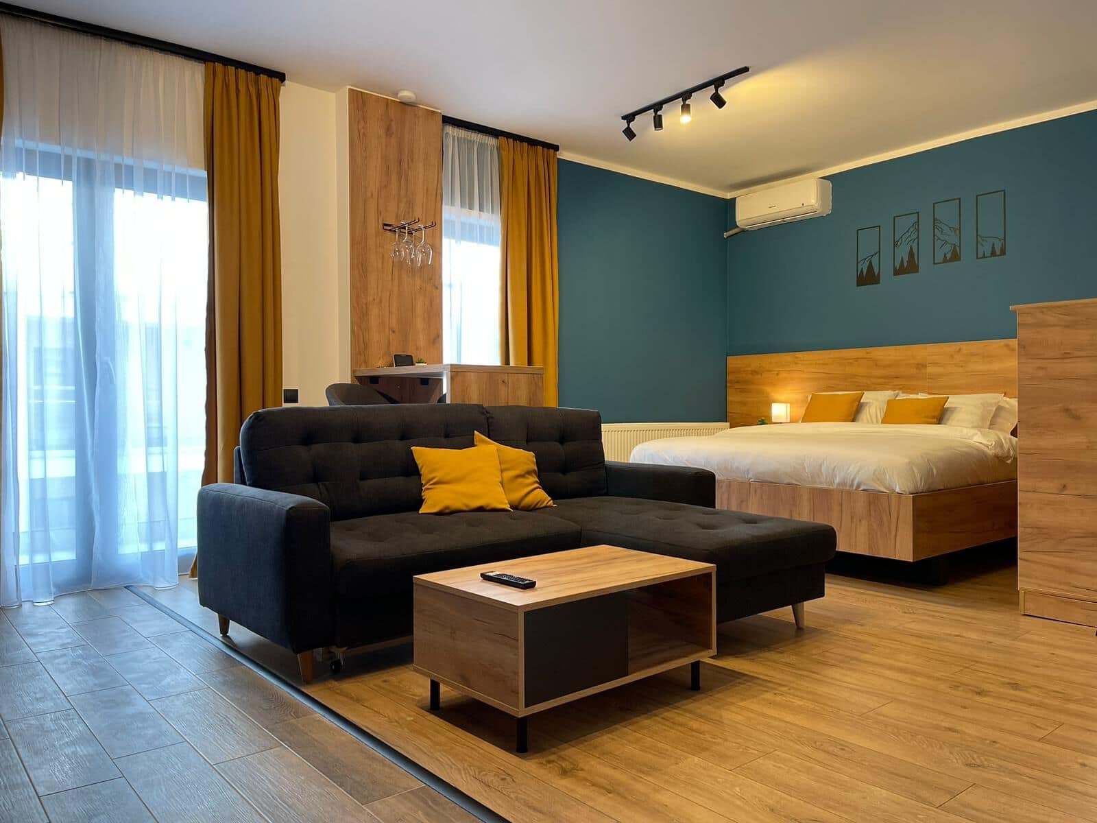 Zona de zi — Apartament în regim hotelier