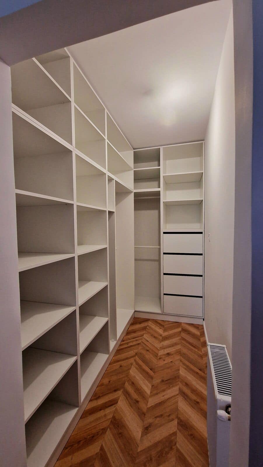Dressing walk-in