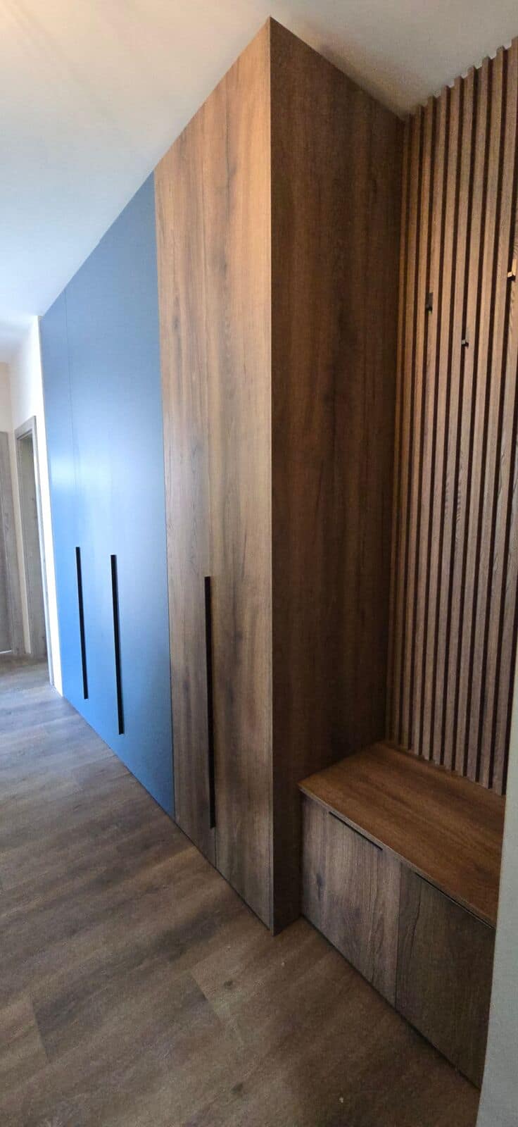 Hol — Apartament în Nependorf