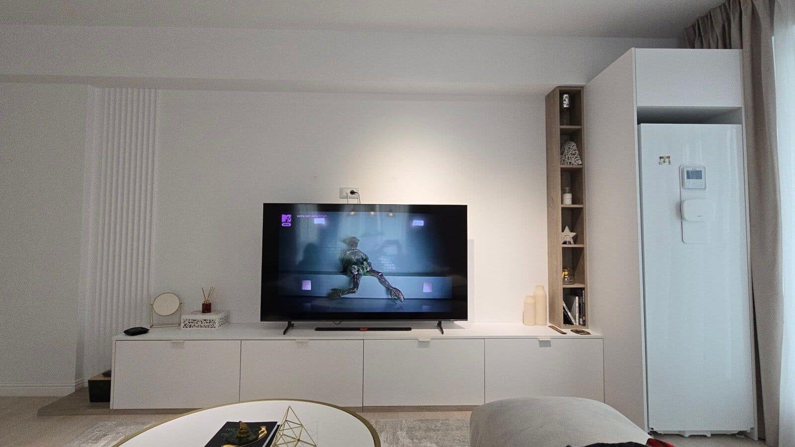 Comodă TV — Apartament MTM Residence