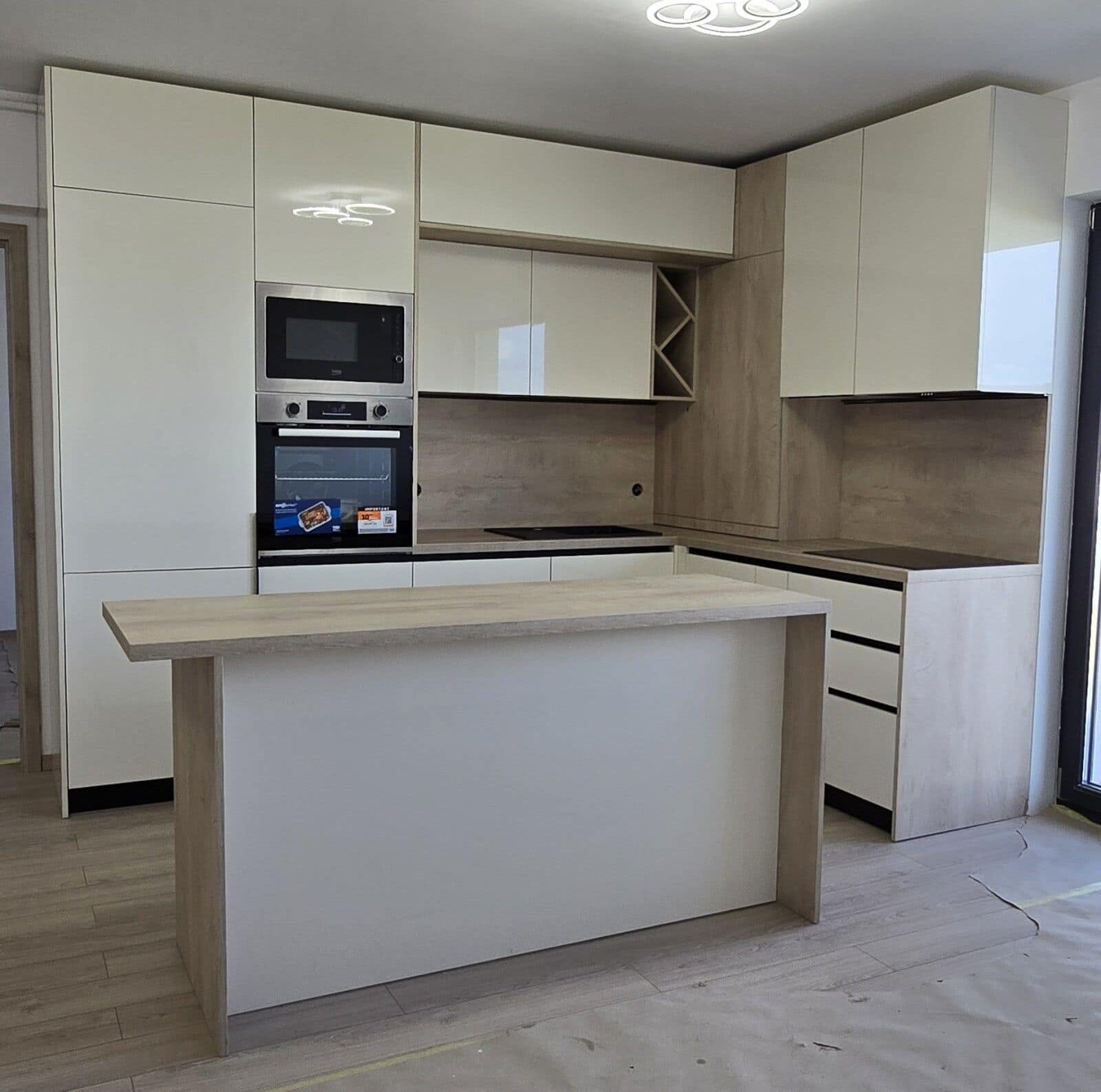 Bucătărie — Apartament cu accente aurii