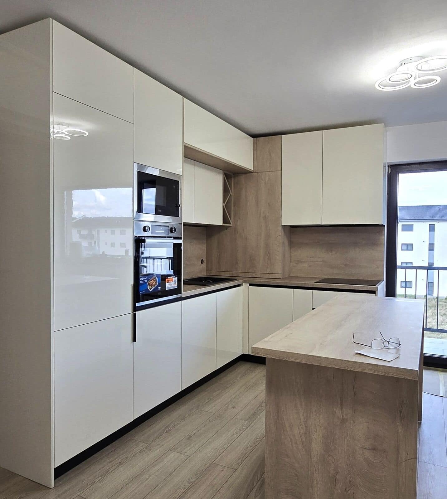 Bucătărie — Apartament cu accente aurii